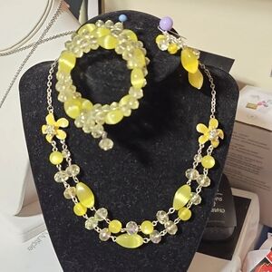 Beautiful yellow and AB beads 4pc set